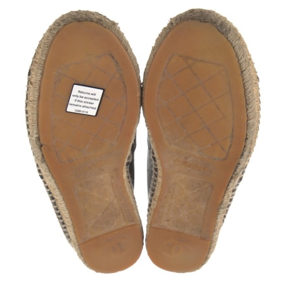 CHANEL BLACK LEATHER ESPADRILLE RUBBER SOLE TOE CAP SHOES - Picture 10 of 13